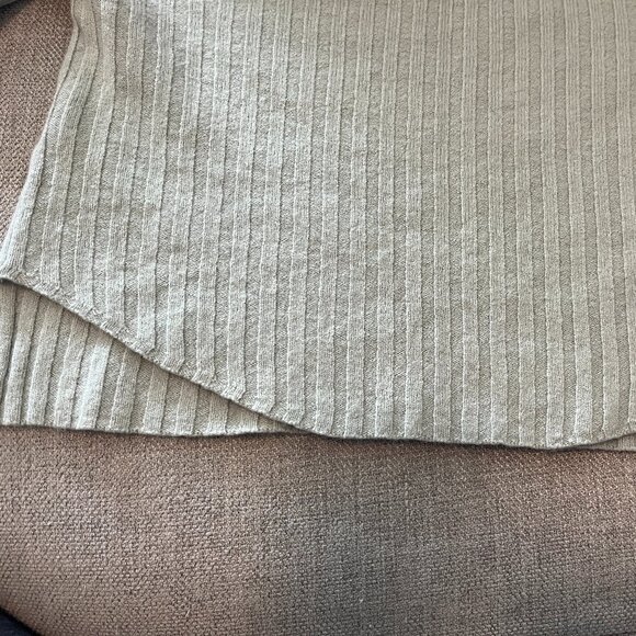 Babaton Crop Sweater - Picture 5 of 6